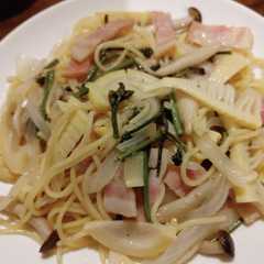 รูปของ この時期に食べたくなる山菜スパゲティ