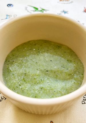 【離乳食】5か月～しらすブロッコリーがゆ-レシピのメイン写真