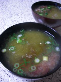 簡単すぎ!うめぇ~とろろ昆布のお吸い物♪-レシピのメイン写真
