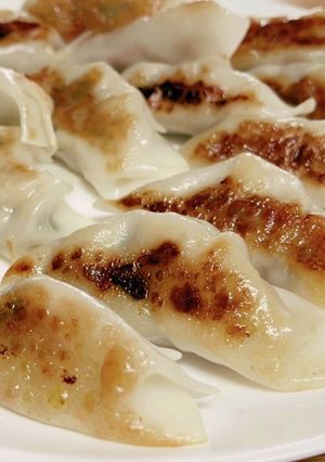 *ニラを食べる餃子*-レシピのメイン写真
