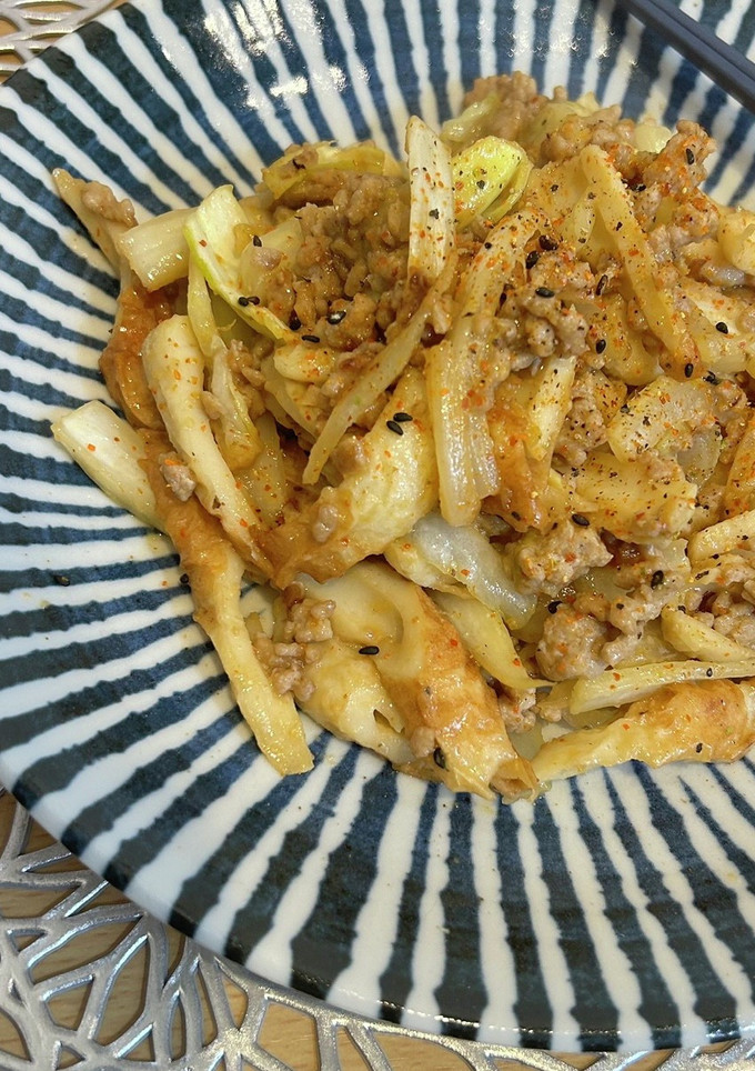 ちくわと白菜とひき肉のピリ辛味噌炒め-レシピのメイン写真