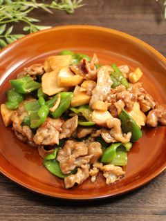 簡単ピリ辛!豚こま青椒肉絲風炒め-レシピのメイン写真