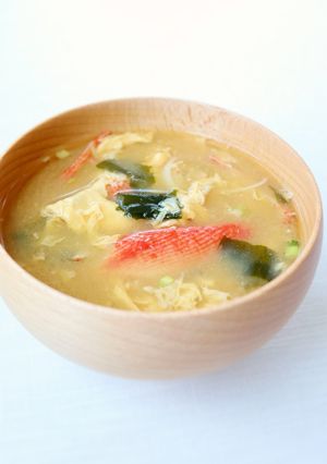 旨味たっぷり【カニカマと卵のお味噌汁】-レシピのメイン写真
