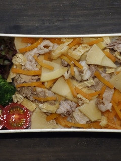 レンジで★筍と豚肉とにんじんの丼弁当-レシピのメイン写真