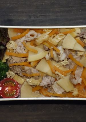 レンジで★筍と豚肉とにんじんの丼弁当-レシピのメイン写真