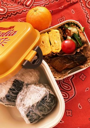 JK弁当　おにぎり&鯖照り焼き-レシピのメイン写真