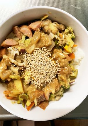 お一人様野菜たっぷりすっきりウインナー丼-レシピのメイン写真
