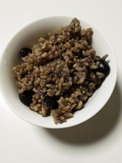 黒豆玄米ご飯(お赤飯みたいな味)-レシピのメイン写真