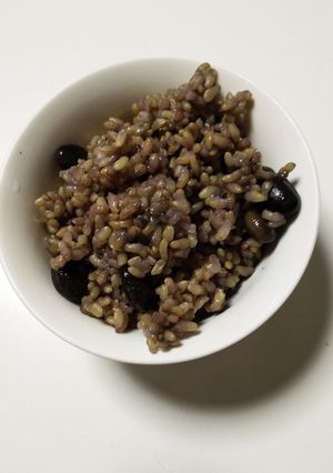 黒豆玄米ご飯（お赤飯みたいな味）-レシピのメイン写真