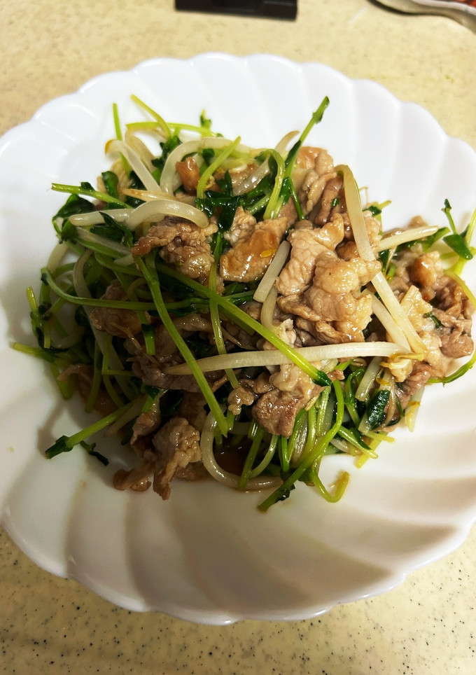 豆苗と豚肉の炒め物-レシピのメイン写真