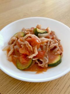 レンジで☆豚肉とズッキーニのトマト煮-レシピのメイン写真