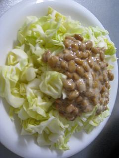 キャベツの納豆サラダ 卵アレルギーの方も-レシピのメイン写真