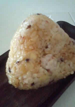 ちょいジャンク。なチーズおにぎり-レシピのメイン写真