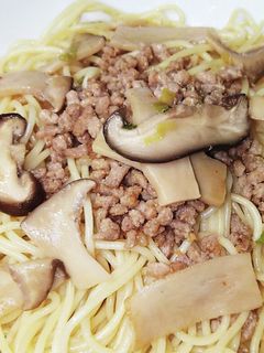 甘味噌そぼろとキノコの和風パスタ-レシピのメイン写真