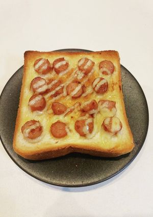 てりやき風ウインナーマヨトースト-レシピのメイン写真