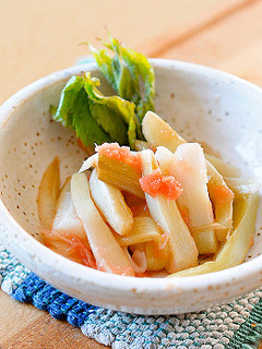 山うどの梅肉和え♪-レシピのメイン写真