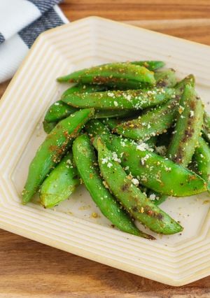 スナップエンドウのスパイシー焼き-レシピのメイン写真