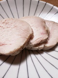 塩酒粕でしっとりやわらか美味しい鶏ハム-レシピのメイン写真