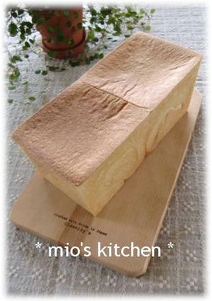 HB使用☆生クリームde食パン♪-レシピのメイン写真