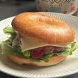 コストコのベーグルでハンバーガー