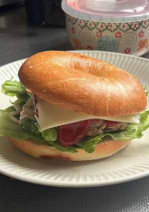 コストコのベーグルでハンバーガー-レシピのメイン写真