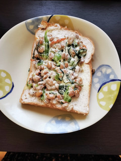 野沢菜めかぶ&納豆のマヨトースト-レシピのメイン写真