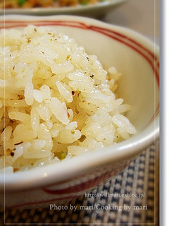 出汁パックで味付けご飯-レシピのメイン写真