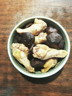 手羽元と椎茸の煮物-レシピのメイン写真