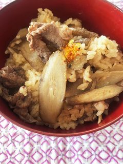 牛と牛蒡の炊き込みご飯-レシピのメイン写真