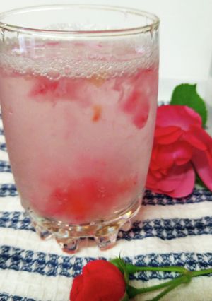 薔薇ジャムの炭酸割り-レシピのメイン写真
