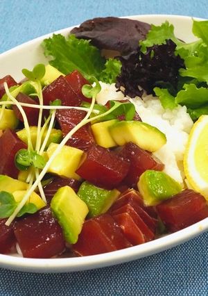 まぐろとアボカドで作る♪簡単ポキ丼-レシピのメイン写真