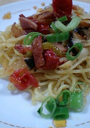 南国焼きそばピリ辛トマト風味-レシピのメイン写真