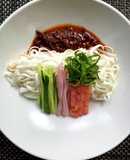 豆腐麺の冷やし中華　干肉辣醬ダレ