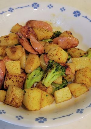 ポテトとウインナーのカレー炒め-レシピのメイン写真