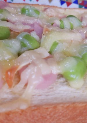 緑とピンクのチーズトースト-レシピのメイン写真