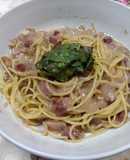 パスタ 豚肉と無花果の葉のワイン煮