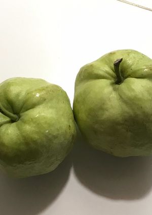 熱帯の果物 グァバ（ファラン）の切り方-レシピのメイン写真