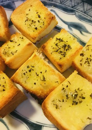 食パン●一口ガーリックトースト-レシピのメイン写真