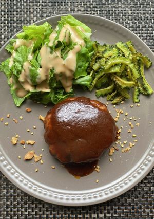 ゴーヤハンバーグ&ゴーヤチップス-レシピのメイン写真