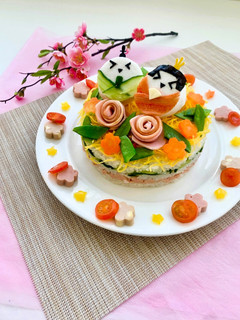 ハムのバラが華やか♪酢めしでおひなケーキ-レシピのメイン写真