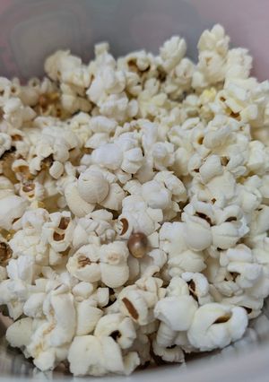 レンジでポップコーン-レシピのメイン写真