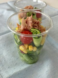 カップでシャカシャカサラダ-レシピのメイン写真