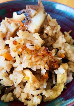 お焦げがたまらん！土鍋で五目炊き込みご飯-レシピのメイン写真