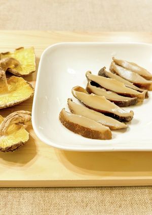 干し椎茸を超ぷりぷりに戻す方法-レシピのメイン写真