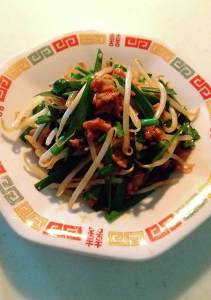 にんにく香る♪ニラともやしの豚挽肉炒め♪-レシピのメイン写真