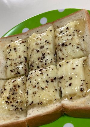 やみつき　食パンでクワトロフォルマッジ風-レシピのメイン写真