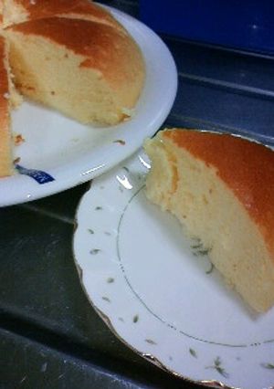 炊飯器でしゅわしゅわｽﾌﾚﾁｰｽﾞｹｰｷ-レシピのメイン写真