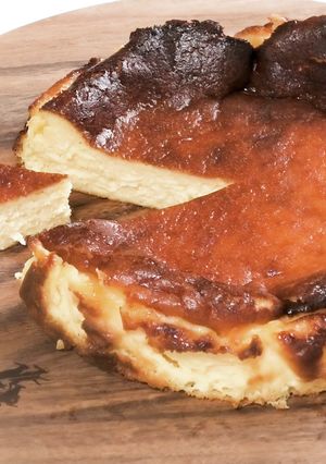 簡単だけど本格的なバスクチーズケーキ-レシピのメイン写真