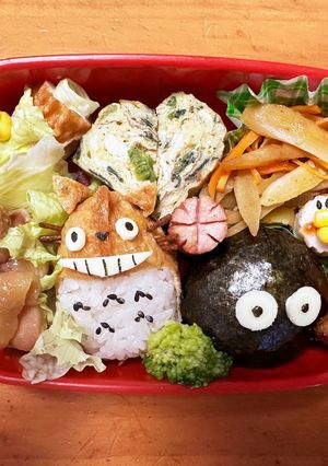 トトロ稲荷・まっくろくろすけおにぎり-レシピのメイン写真