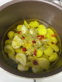 便利な保存調味料「にんにくのコンフィ」-レシピのメイン写真